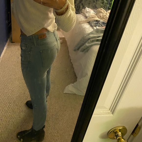 Levi’s Skinny Mid Rise - Picture 4 of 6